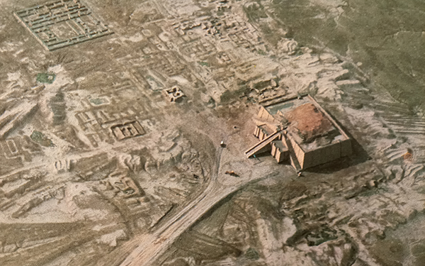 Vista aérea del zigurat de Ur
